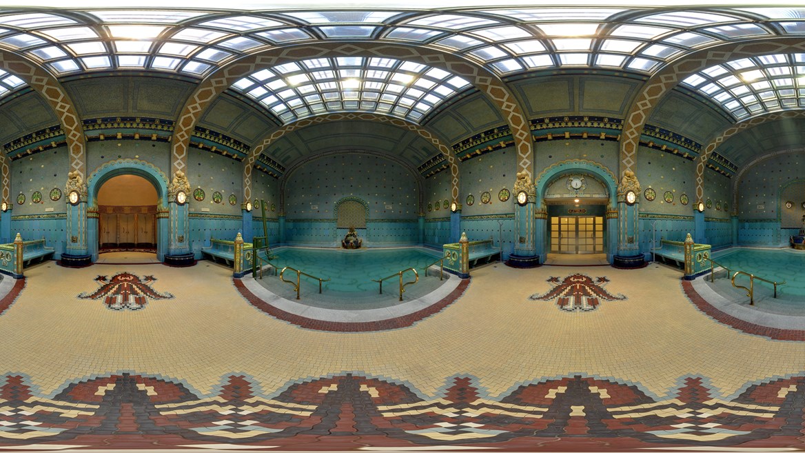 Thermal treatments such as healing gymnastics and electrotherapy are offered in the pools of the Gellért Baths