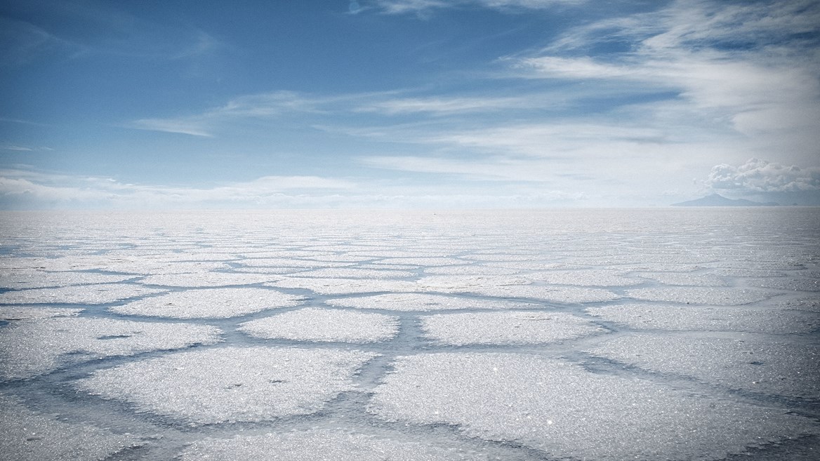 El Salar de Uyuni, en Bolivia, es uno de los paisajes más impresionantes