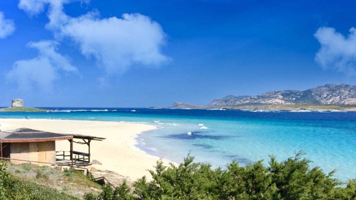 In the coastal town of Stintino, on the northwest tip of the island of Sardinia, you’ll find La Pelosa beach