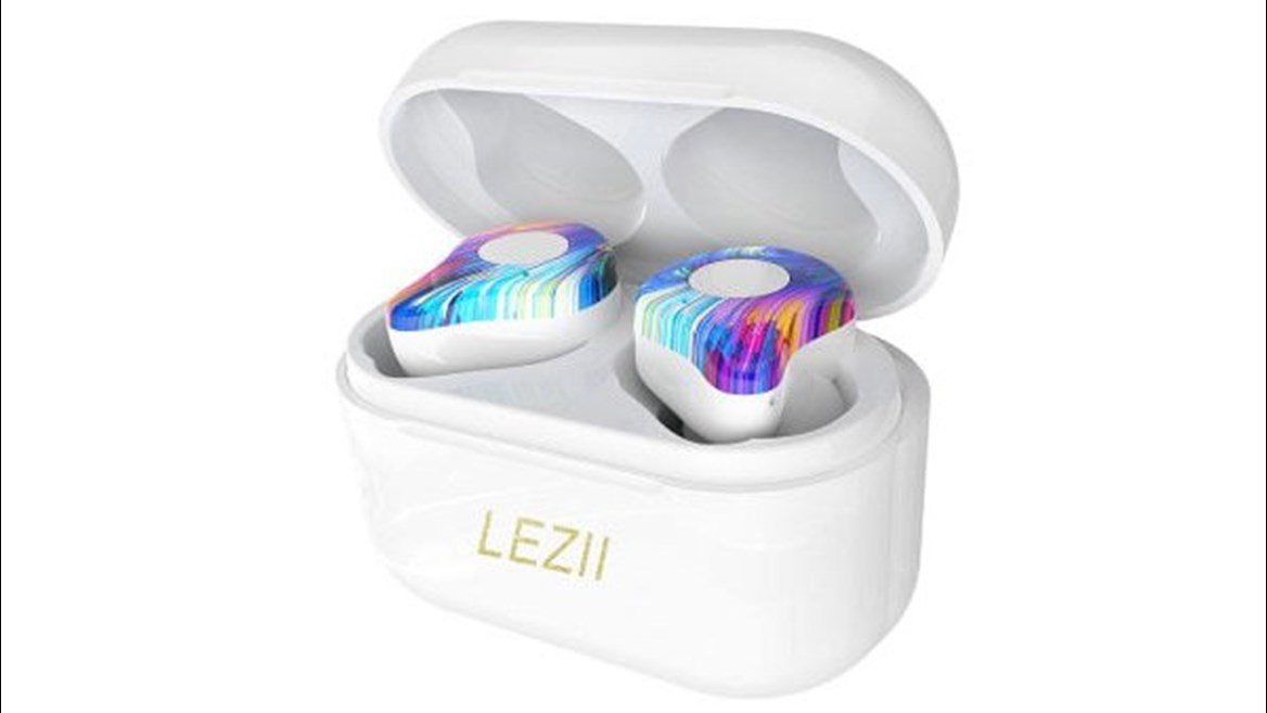 Wireless headphones can be recharged directly in their case