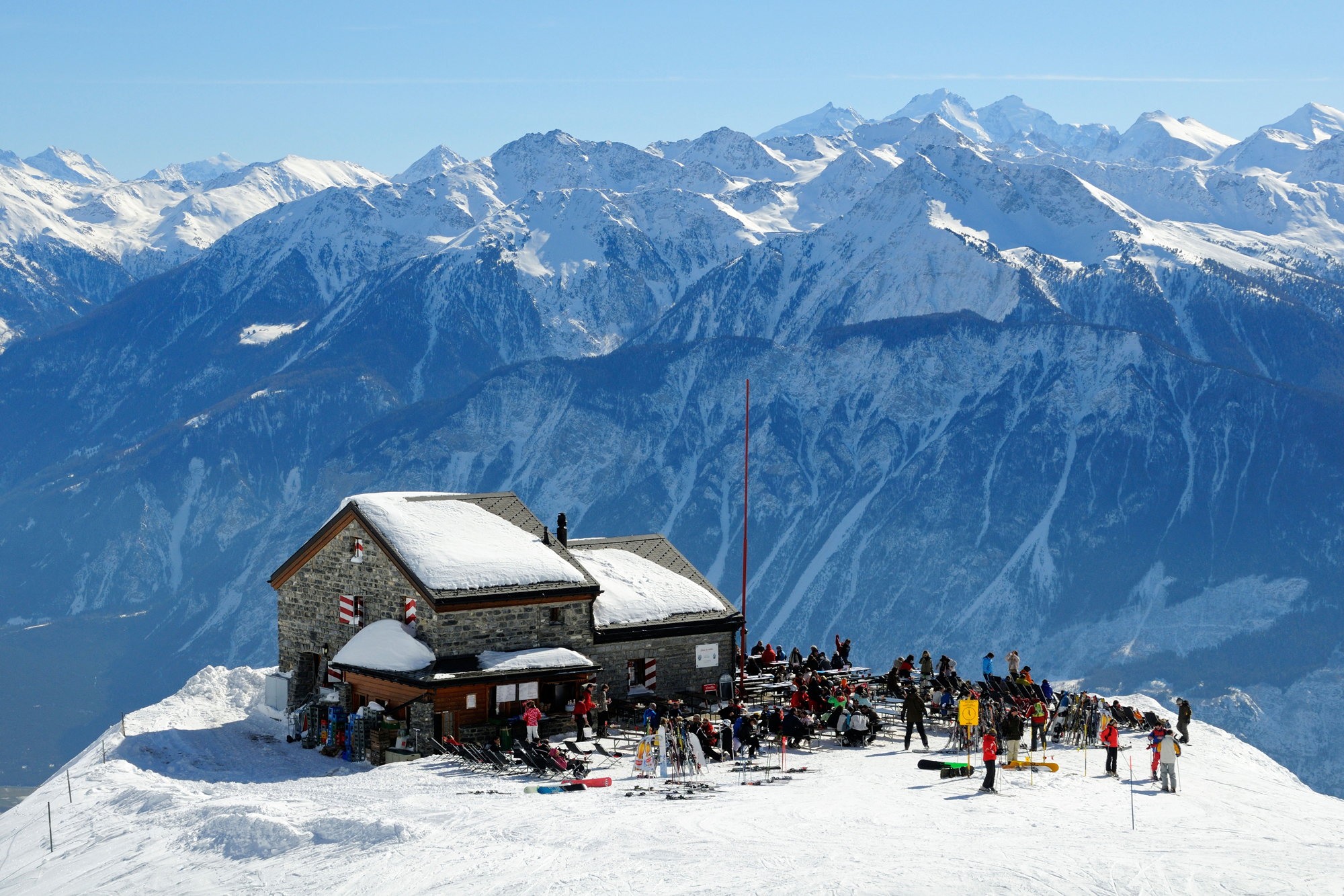 crans montana ski alpes suizos