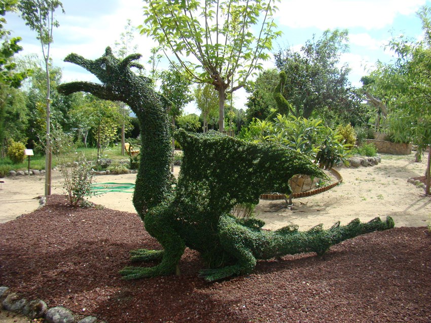 El Bosque Encantado, a unos kilómentros de Madrid, es un jardín botánico único ideal para perderse con los más pequeños de la familia