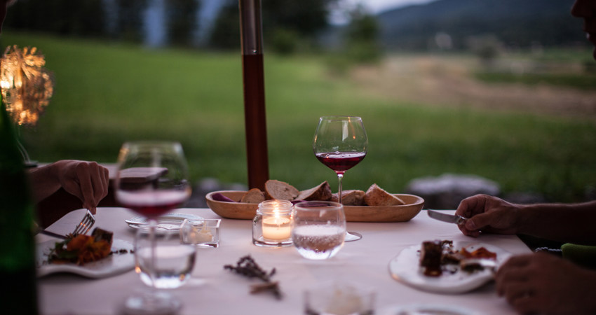 Celebra el Fin de Año en Hiša Franko, el restaurante de Ana Roš, y descubre la naturalidad y personalidad de su cocina.