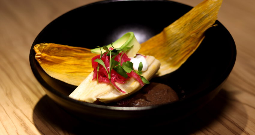 El tamal de cochinita pibil del restaurante mexicano Tepic en Madrid.