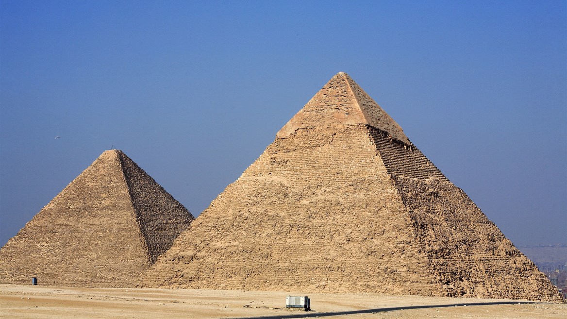 The Pyramids of Giza, just 45 minutes from Cairo, are an essential stop on your visit to Egypt.