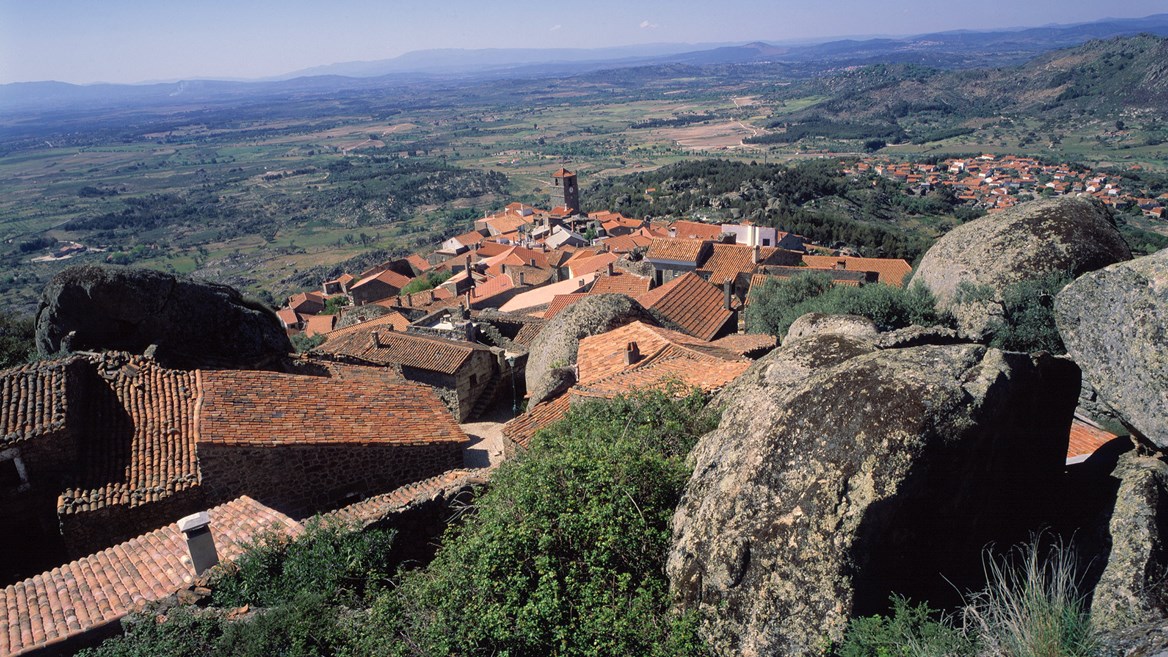Monsanto – recognised as ‘the most Portuguese village in Portugal’ – is also one of the country’s prettiest mediaeval villages.