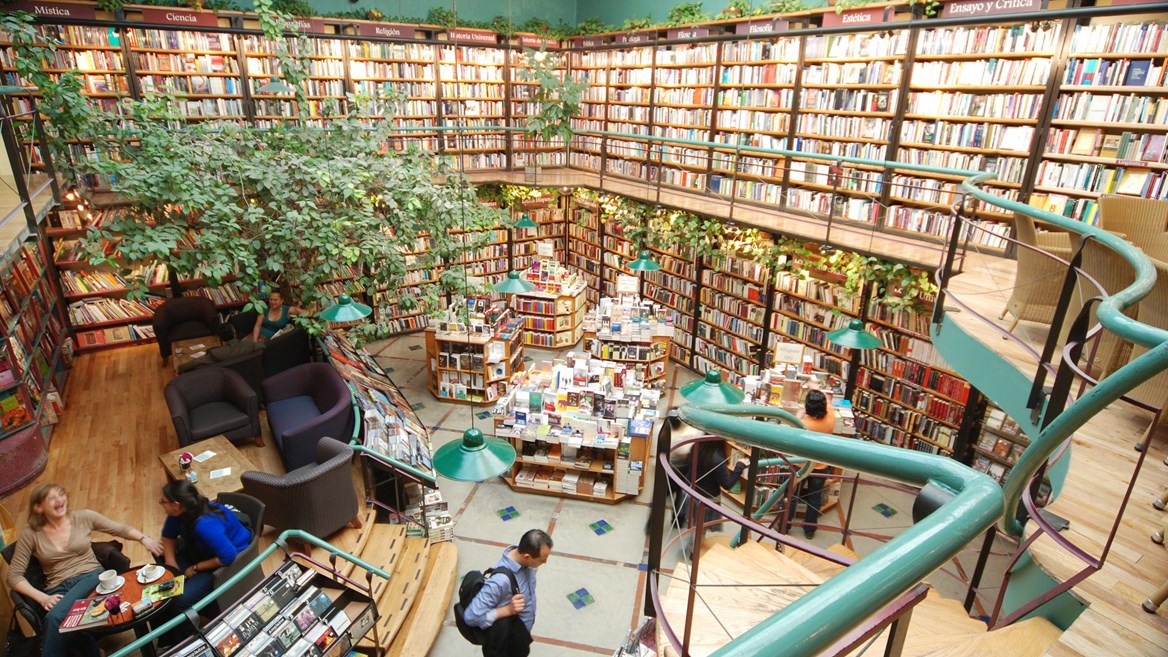 El Péndulo in Mexico City has become one of the leading cultural centres in all of Latin America and its bookshops are among the world’s most attractive.