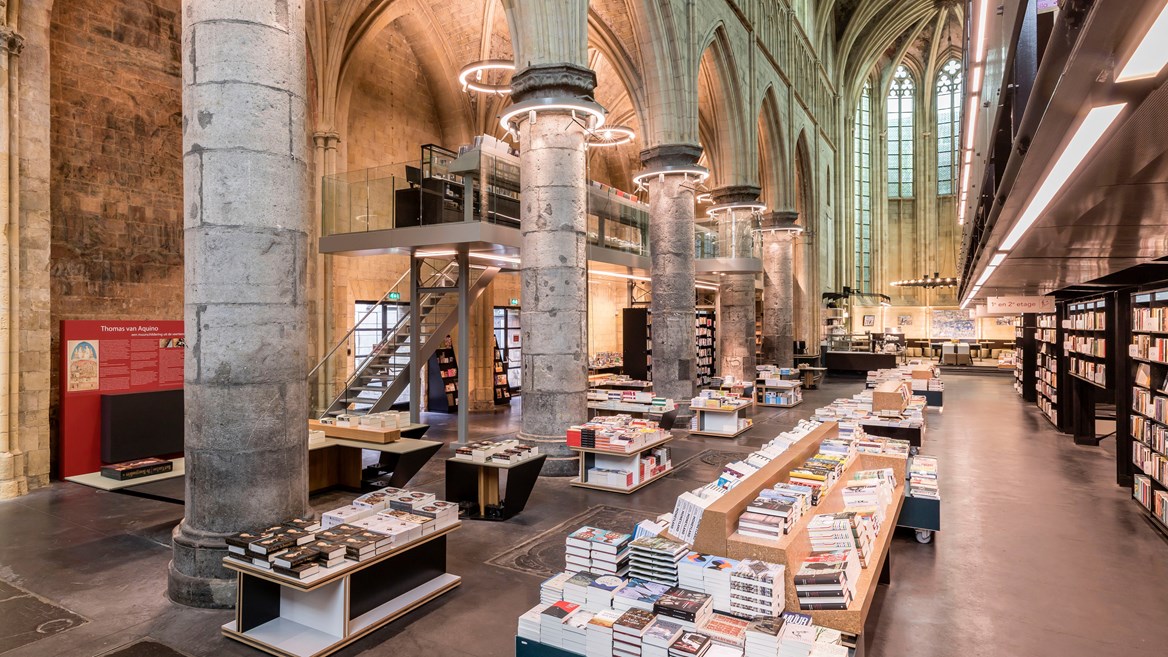 The churches converted into museums, bars and clubs in the Netherlands include the Boekhandel Dominicanen, a Gothic church transformed into one of the most beautiful libraries in the country and in the world.