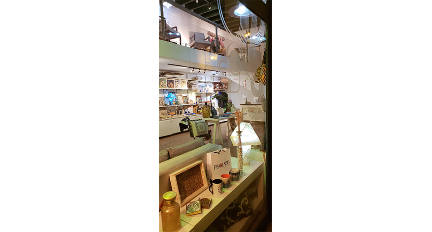 Old Havana is becoming a meeting point for designers, concept stores and workshops. Don’t miss Piscolabis, a bazaar with a bohemian vibe, if you don’t know what to buy on your visit to Cuba.