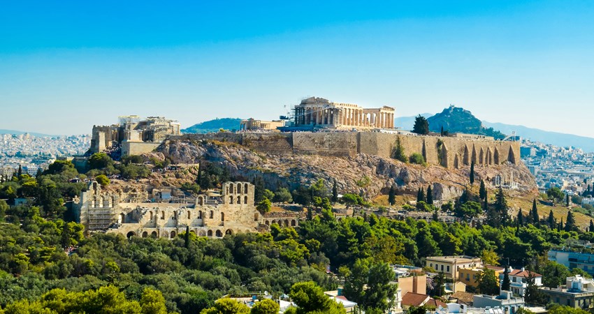 La imponente acrópolis de Atenas, probablemente la parada más importante en un ruta por la Grecia clásica.