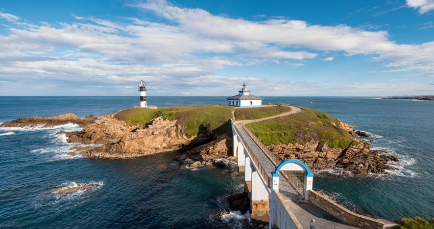You can now stay at the Isla Pancha lighthouse in Ribadeo (Lugo) 