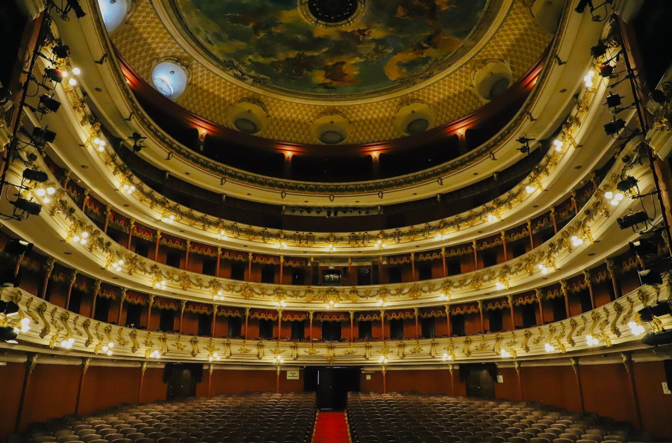 El Teatro Municipal Enrique Buenaventura en Cali (Colombia) es uno de los teatros más importantes de Latinoamérica por su antigüedad y su valor arquitectónico.