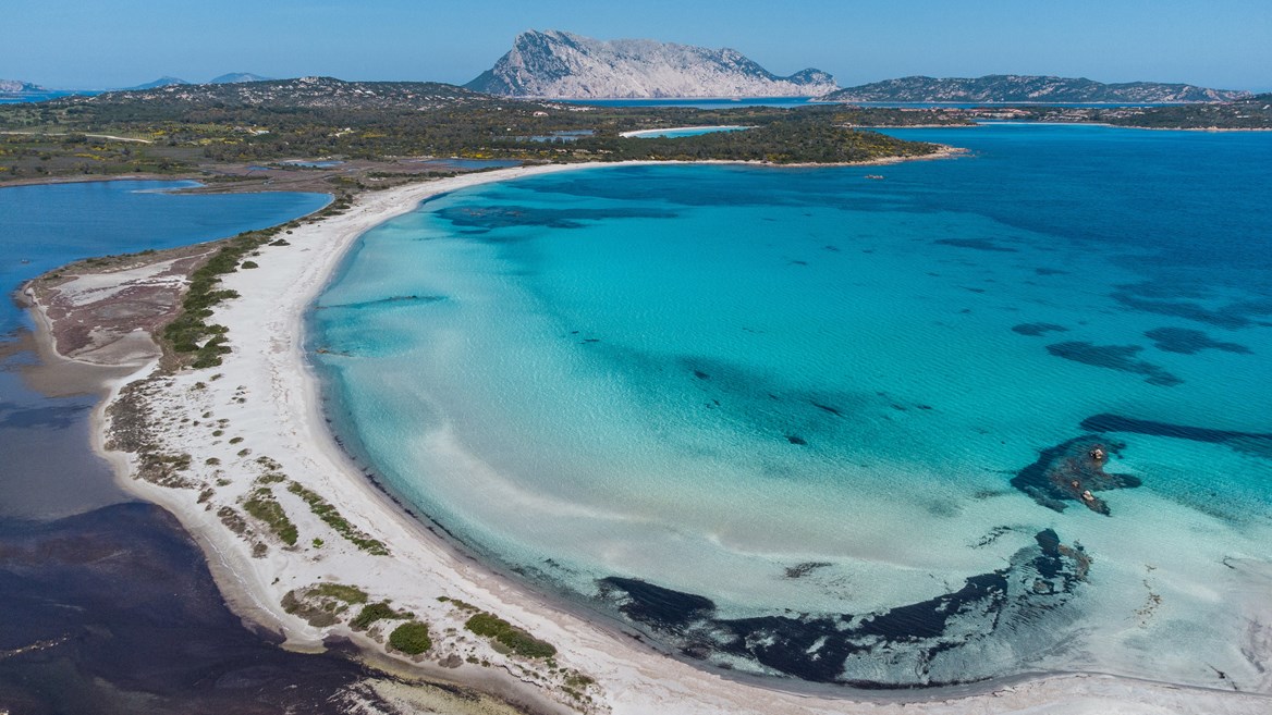 Las playas de San Teodoro, cerca de Olbia, son de las más bonitas de Cerdeña.
