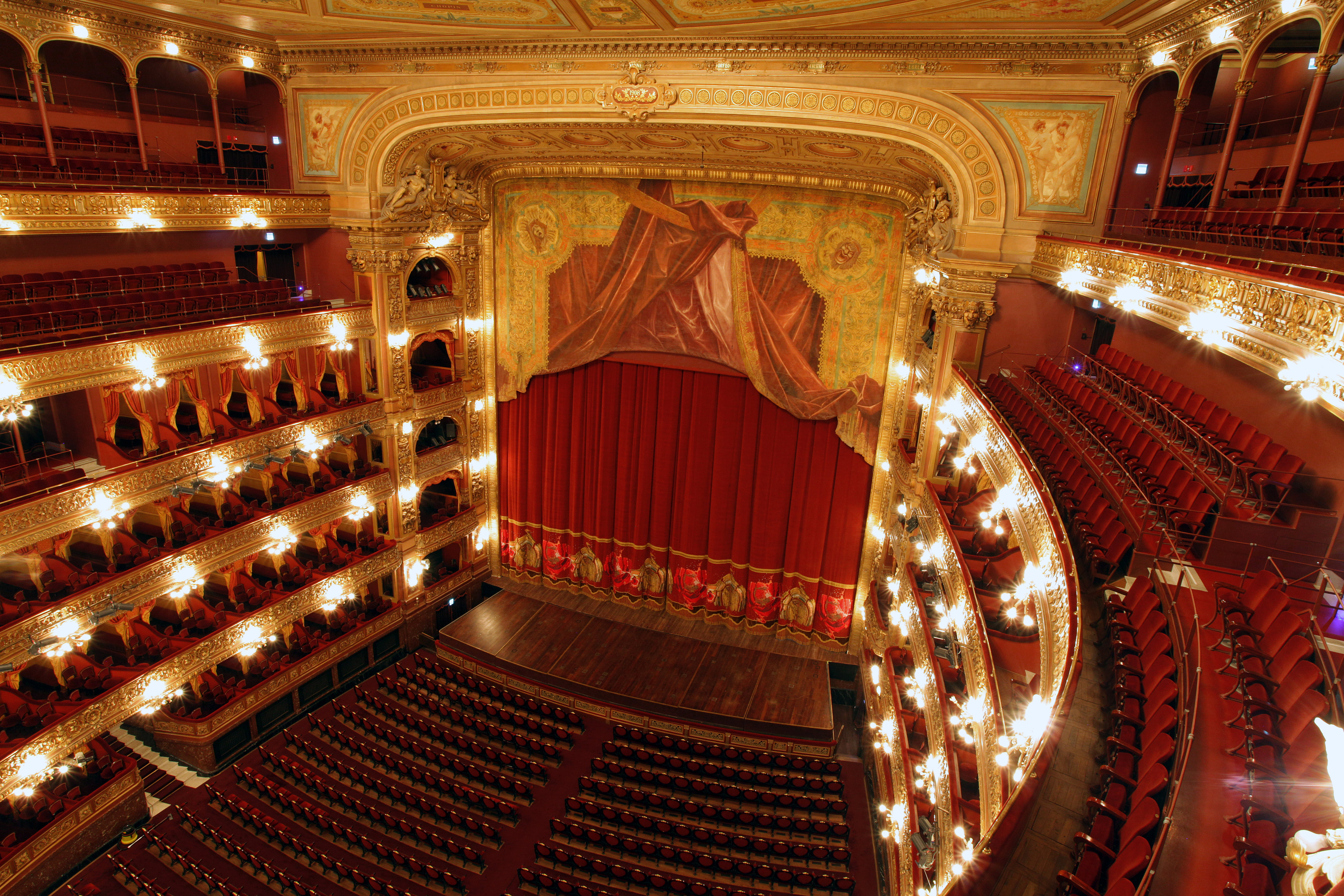 The Teatro Colón in Buenos Aires is considered one of the world’s best theatres because of its exceptional acoustics and architecture.