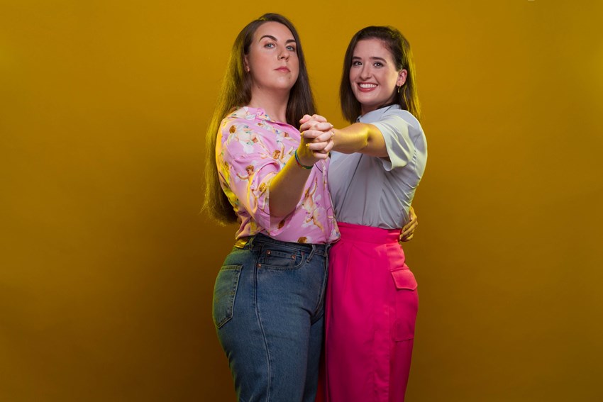 Victoria Martín y Carolina Iglesias, las creadoras de Estirando el chicle