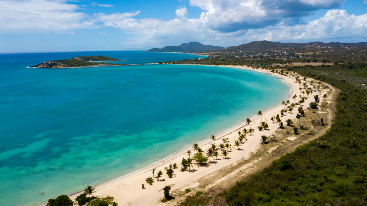 Sun Bay, en Vieques, es una de las mejores playas de Puerto Rico