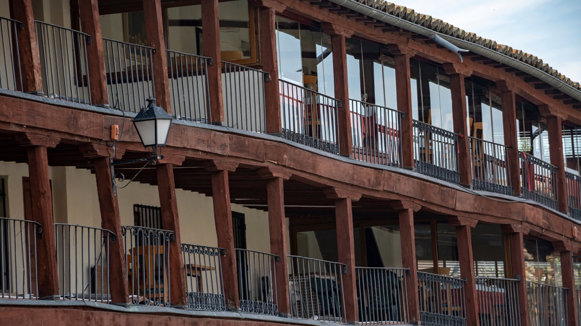  The Plaza de Segovia de Navalcarnero is the epicenter around which all the festivals that the town celebrates around wine revolve.