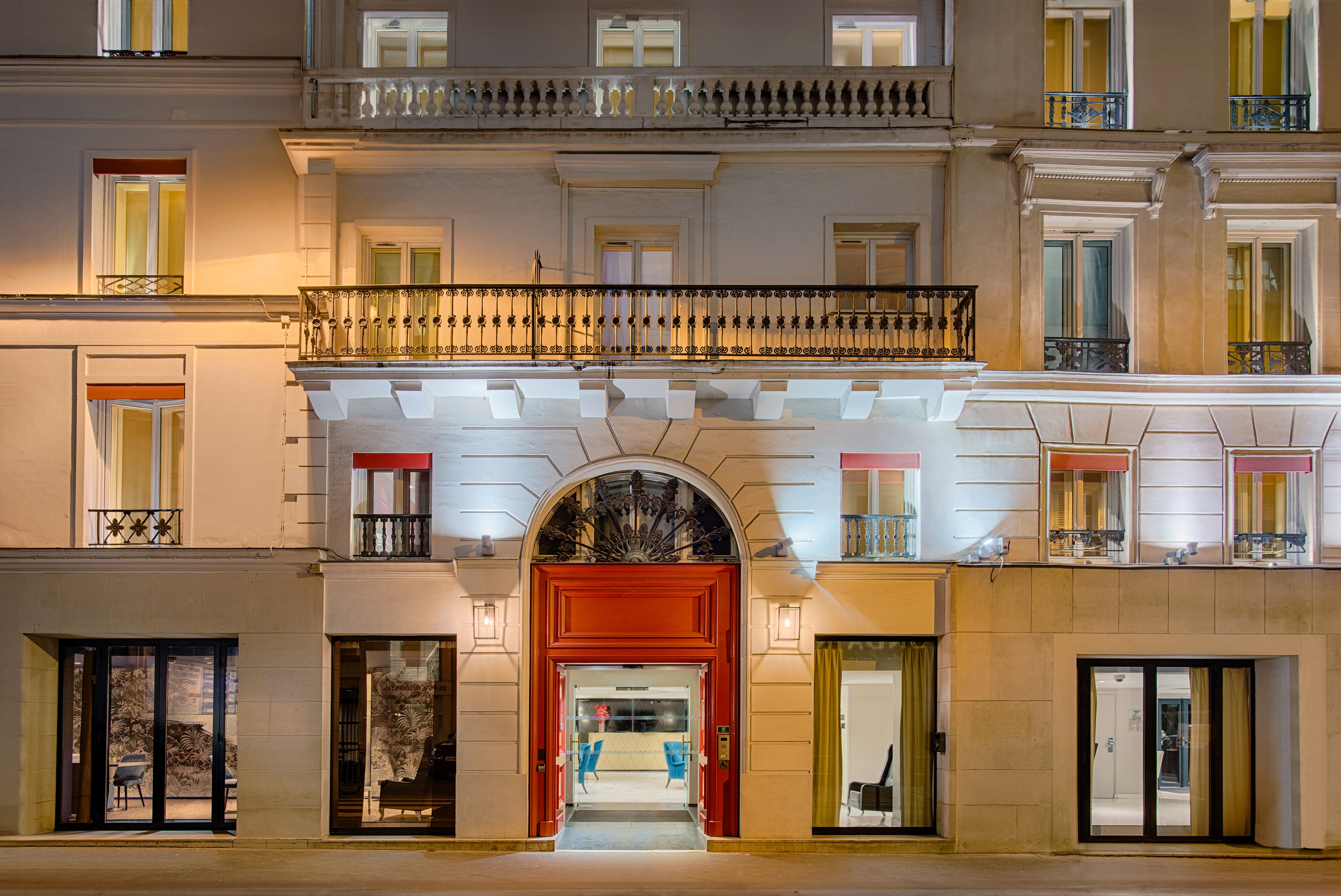 Getaway to the city of love with NH Paris Ponthieu Champs-Élysées