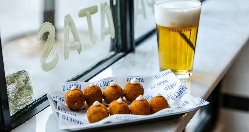 Croquettes and beers in Bareto