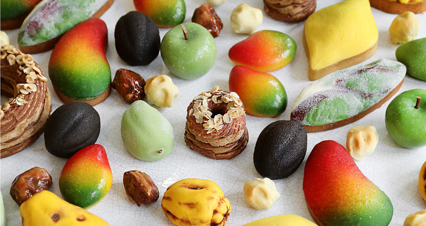 Las mejores pastelerías de París. En la imagen, los nuevos trampantojos que imitan frutas como la manzana verde, el mango o los dátiles.