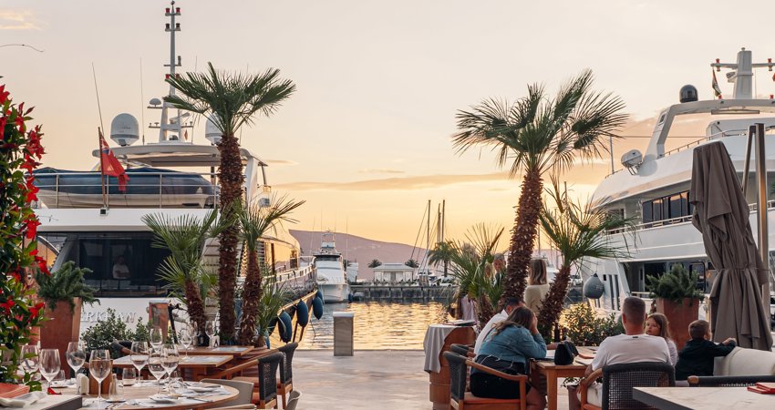 Dinner at sunset in Porto Montenegro