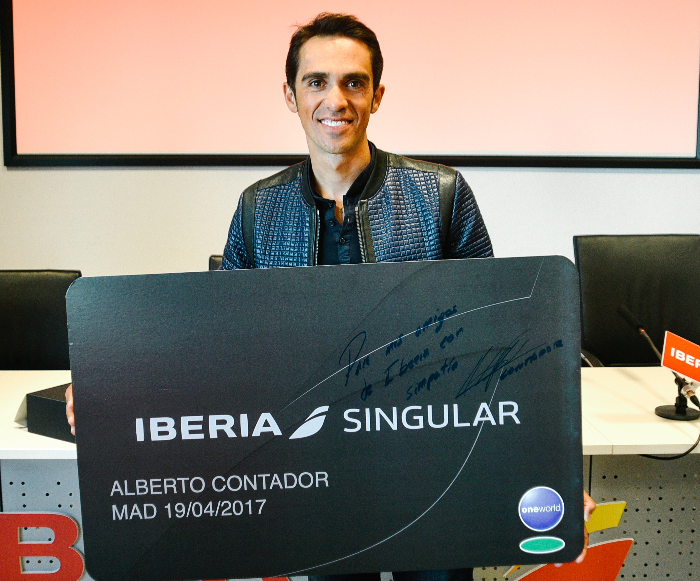 NOTICIAS DE IBERIA Un nuevo dueño de la Tarjeta Singular y más noticias para el verano