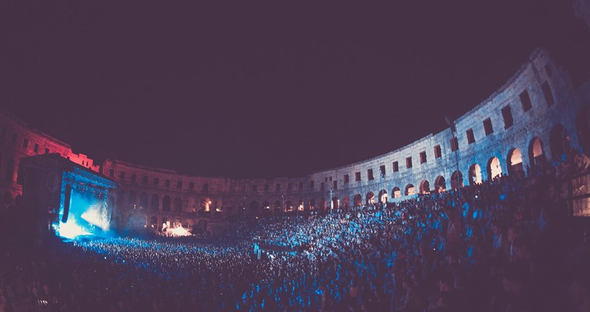En la ciudad croata de Pula se celebra Dimensions Festival