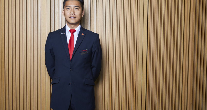 We interview Yin Sun, a Chinese flight attendant