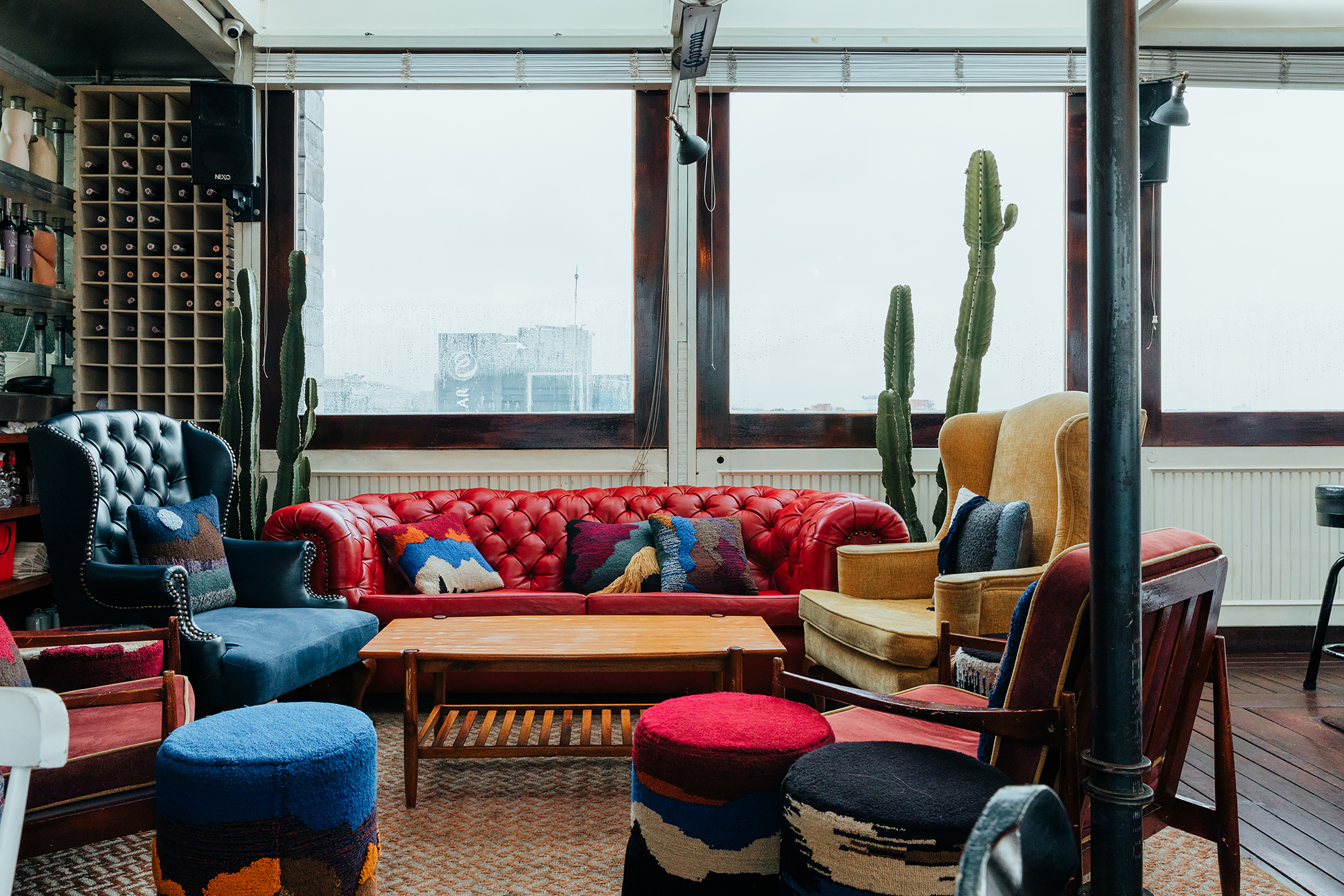 Un rincón del Apache Bar