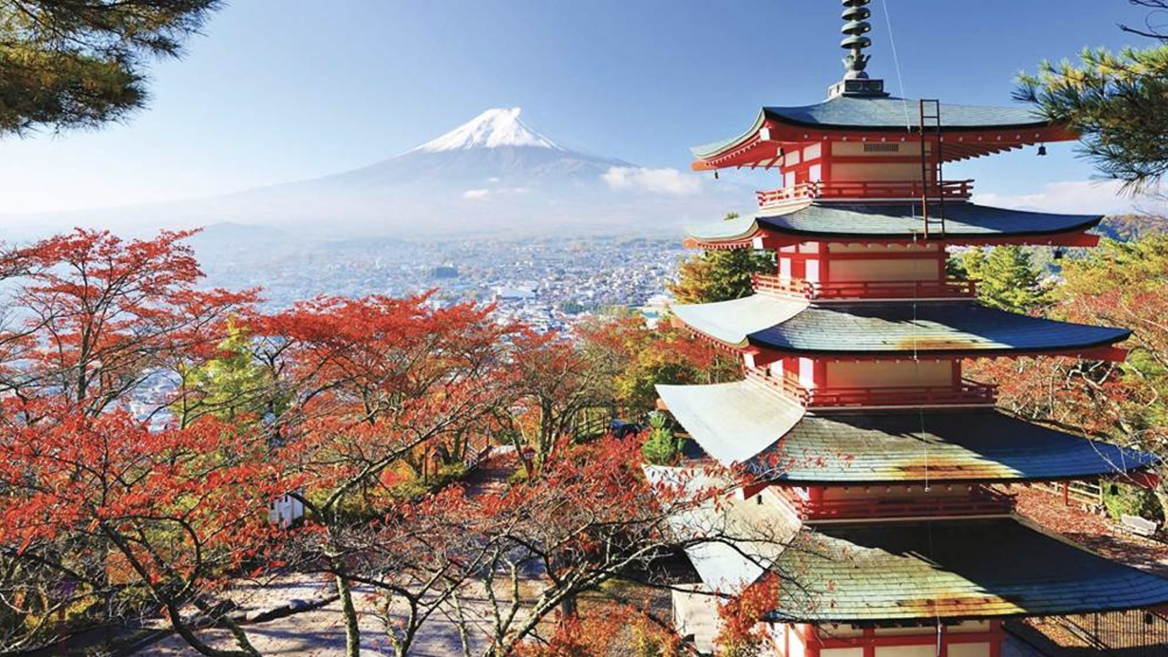 The Chureito pagoda offers lovely views of Mount Fuji.