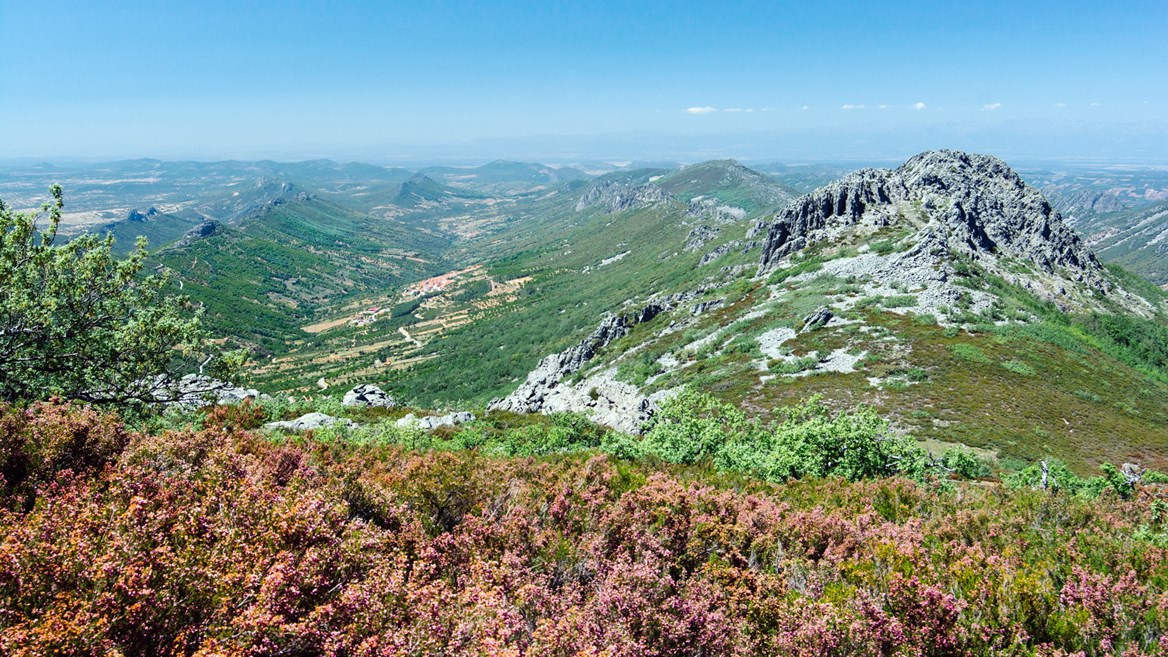 Follow the routes through Villuercas-Ibores-Jara Geopark.