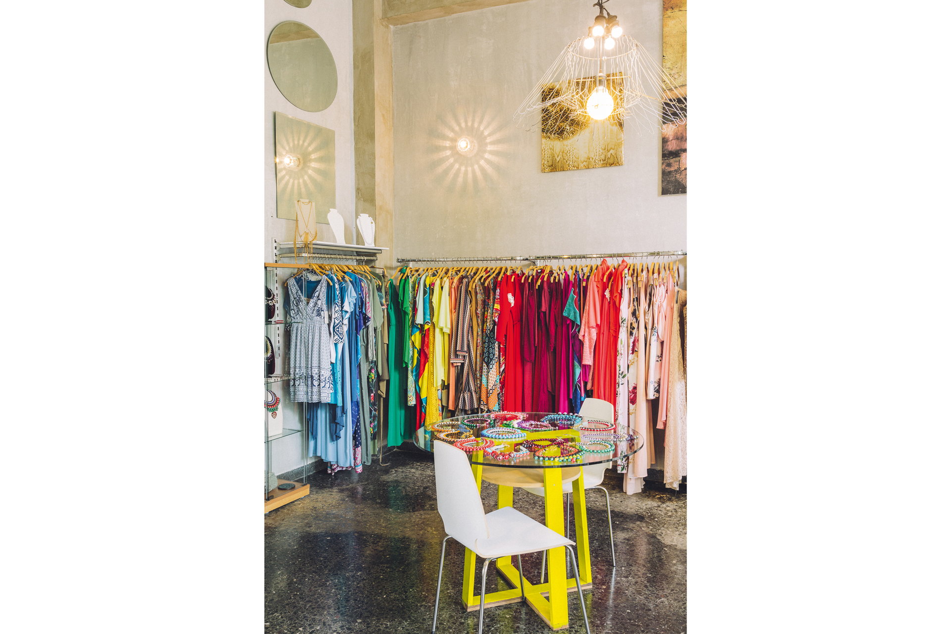 A creative fashion designer and jeweller, Gkiokan, wants to become your personal stylist.