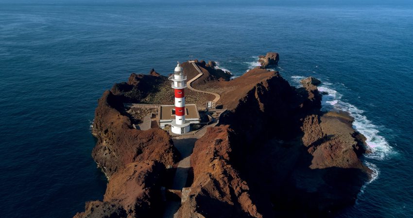 Vista aérea del Faro de Teno